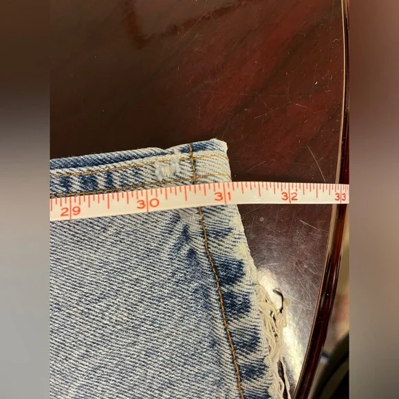 Levis 550 Relaxed Fit Jeans Mens 34x32 Blue Denim Distressed - Picture 9 of 9